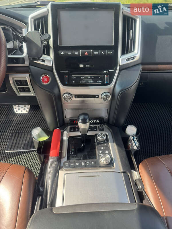 Внедорожник / Кроссовер Toyota Land Cruiser 2016 в Харькове фото 19 Внедорожник / Кроссовер Toyota Land Cruiser 2016 в Харькове