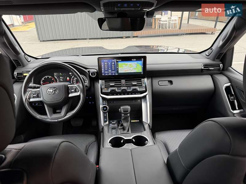 Внедорожник / Кроссовер Toyota Land Cruiser 2023 в Киеве