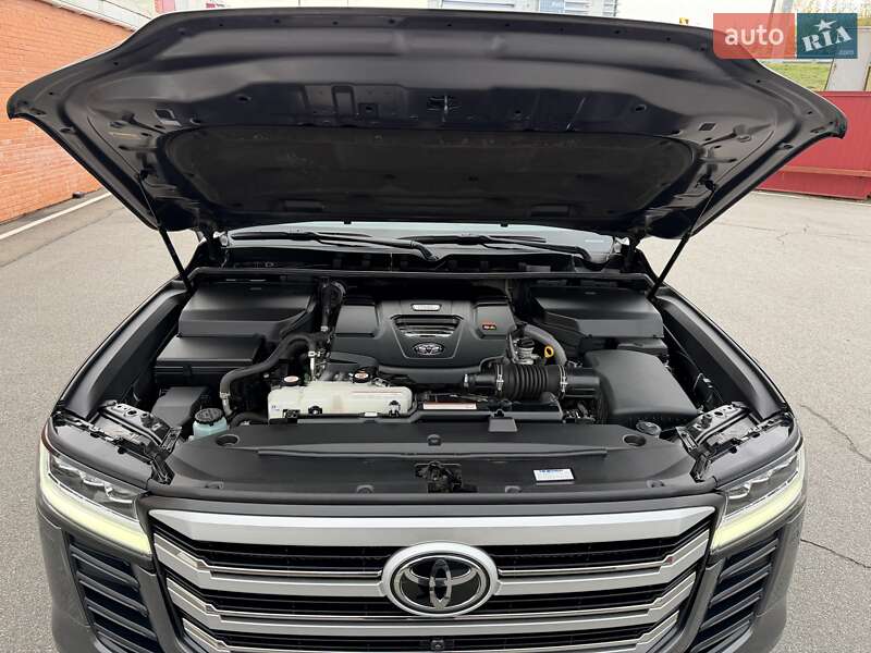 Внедорожник / Кроссовер Toyota Land Cruiser 2023 в Киеве
