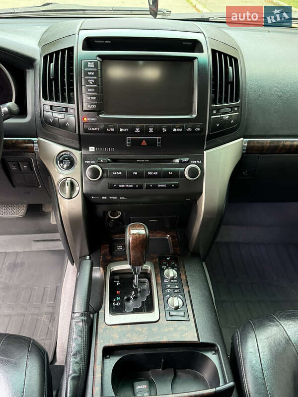 Внедорожник / Кроссовер Toyota Land Cruiser 2011 в Желтых Водах