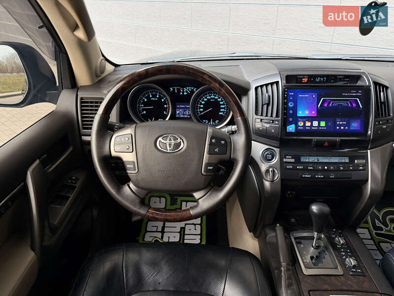 Внедорожник / Кроссовер Toyota Land Cruiser 2010 в Киеве