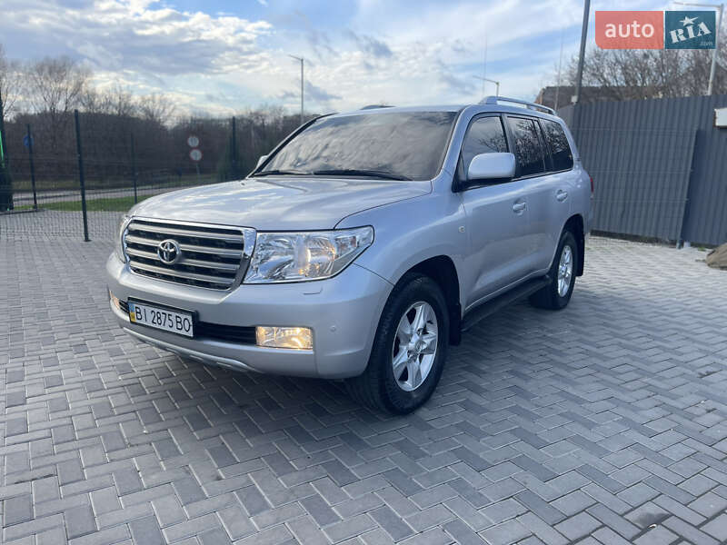 Позашляховик / Кросовер Toyota Land Cruiser 2008 в Полтаві