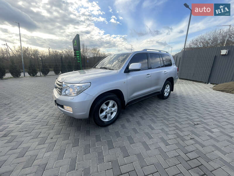 Позашляховик / Кросовер Toyota Land Cruiser 2008 в Полтаві