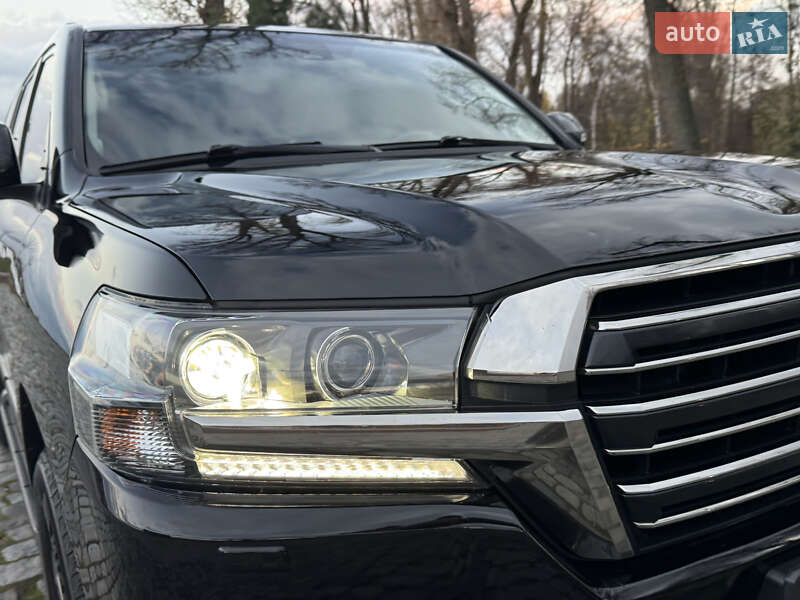 Внедорожник / Кроссовер Toyota Land Cruiser 2018 в Киеве фото 75 Внедорожник / Кроссовер Toyota Land Cruiser 2018 в Киеве