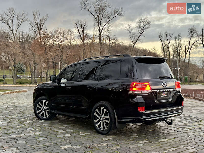 Внедорожник / Кроссовер Toyota Land Cruiser 2018 в Киеве фото 96 Внедорожник / Кроссовер Toyota Land Cruiser 2018 в Киеве