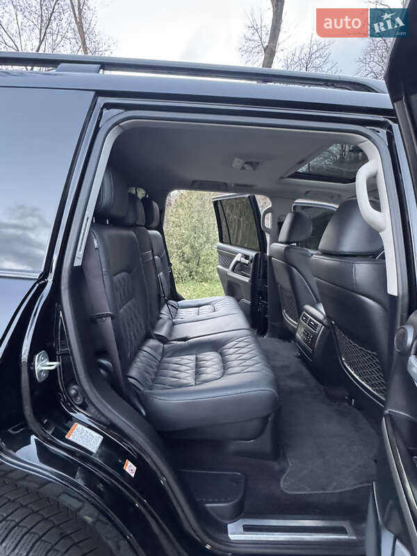 Внедорожник / Кроссовер Toyota Land Cruiser 2018 в Киеве фото 116 Внедорожник / Кроссовер Toyota Land Cruiser 2018 в Киеве