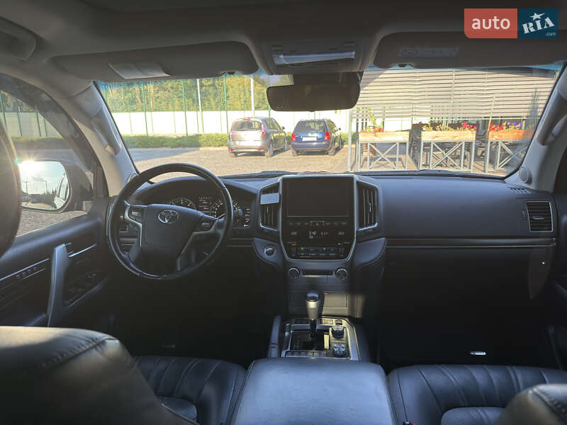 Внедорожник / Кроссовер Toyota Land Cruiser 2020 в Коростышеве