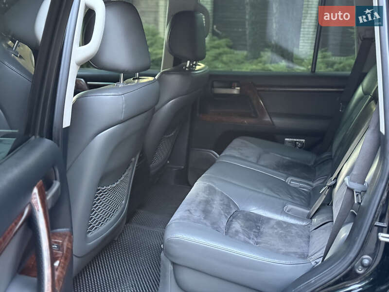 Внедорожник / Кроссовер Toyota Land Cruiser 2007 в Новомосковске фото 17 Внедорожник / Кроссовер Toyota Land Cruiser 2007 в Новомосковске