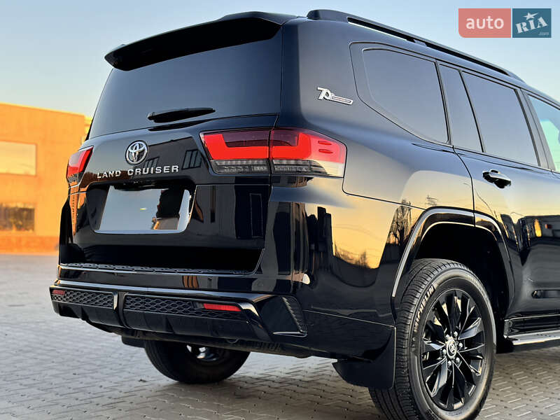 Внедорожник / Кроссовер Toyota Land Cruiser 2021 в Мукачево