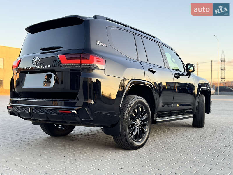 Внедорожник / Кроссовер Toyota Land Cruiser 2021 в Мукачево