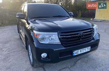 Внедорожник / Кроссовер Toyota Land Cruiser 2013 в Новоукраинке