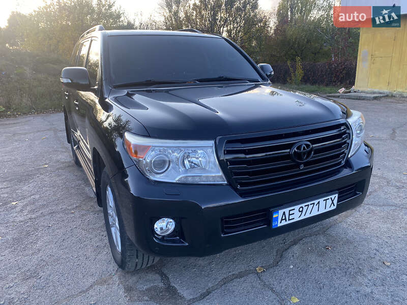 Toyota Land Cruiser 2013