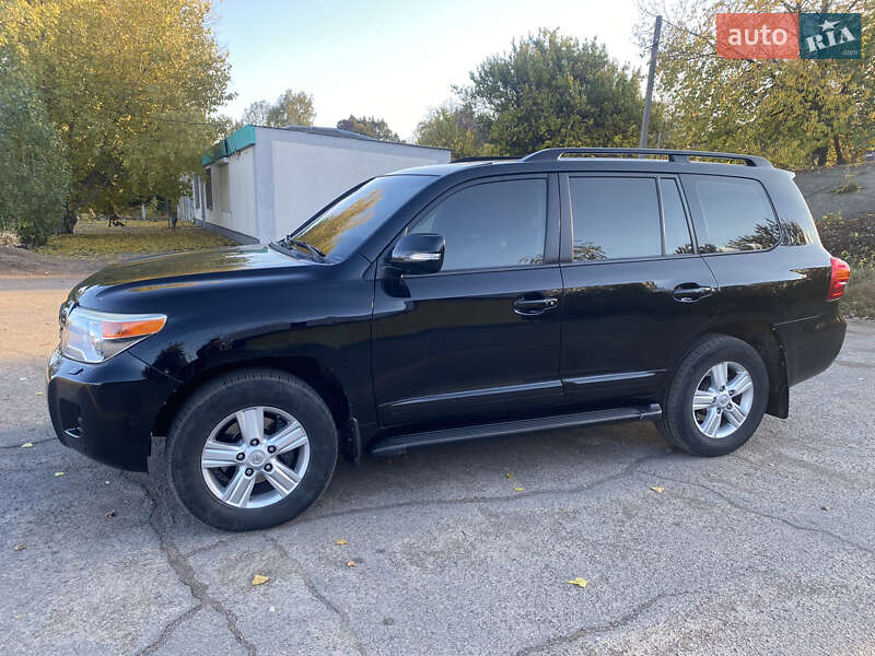 Внедорожник / Кроссовер Toyota Land Cruiser 2013 в Новоукраинке фото 4 Внедорожник / Кроссовер Toyota Land Cruiser 2013 в Новоукраинке