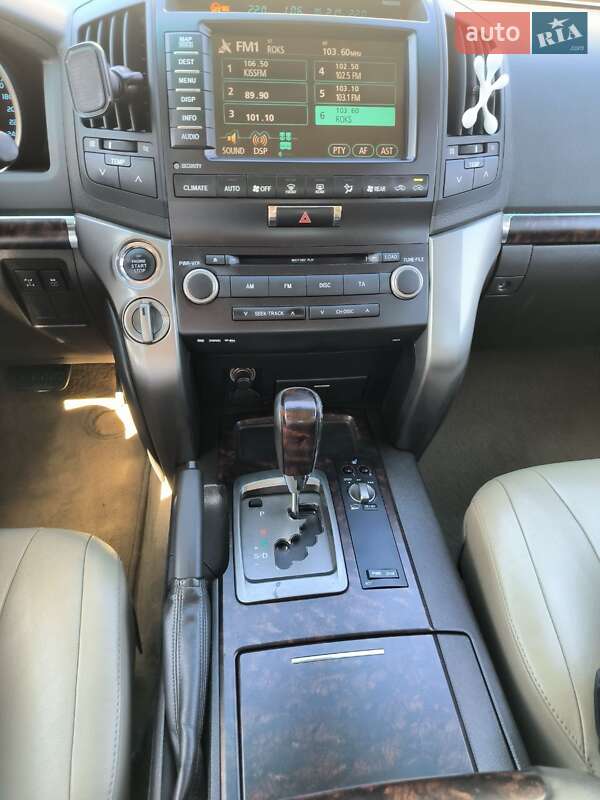 Внедорожник / Кроссовер Toyota Land Cruiser 2008 в Киеве