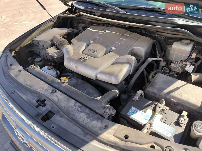 Внедорожник / Кроссовер Toyota Land Cruiser 2008 в Киеве