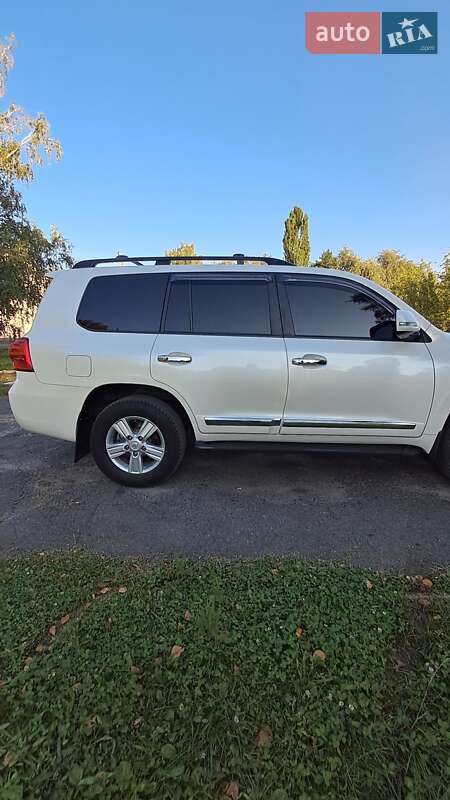 Внедорожник / Кроссовер Toyota Land Cruiser 2012 в Полтаве фото 8 Внедорожник / Кроссовер Toyota Land Cruiser 2012 в Полтаве