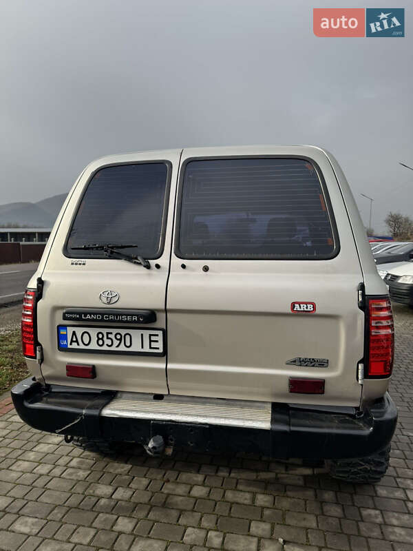 Внедорожник / Кроссовер Toyota Land Cruiser 1995 в Бедевле