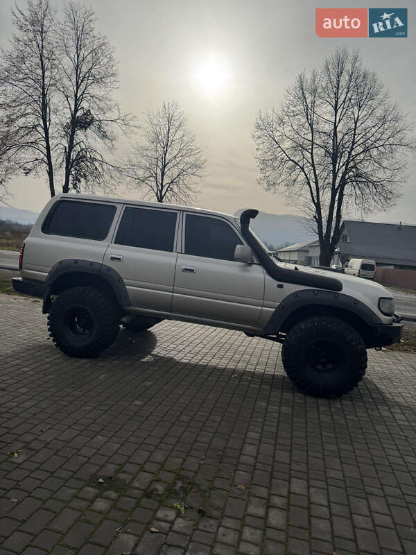 Внедорожник / Кроссовер Toyota Land Cruiser 1995 в Бедевле