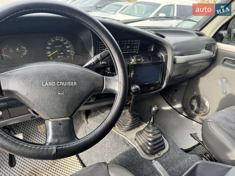 Внедорожник / Кроссовер Toyota Land Cruiser 1995 в Бедевле