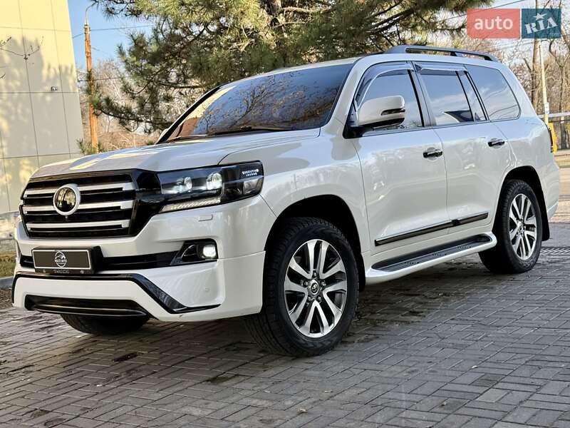 Позашляховик / Кросовер Toyota Land Cruiser 2017 в Дніпрі