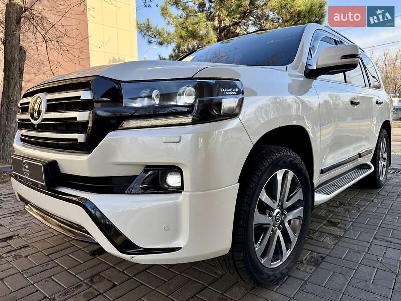 Позашляховик / Кросовер Toyota Land Cruiser 2017 в Дніпрі