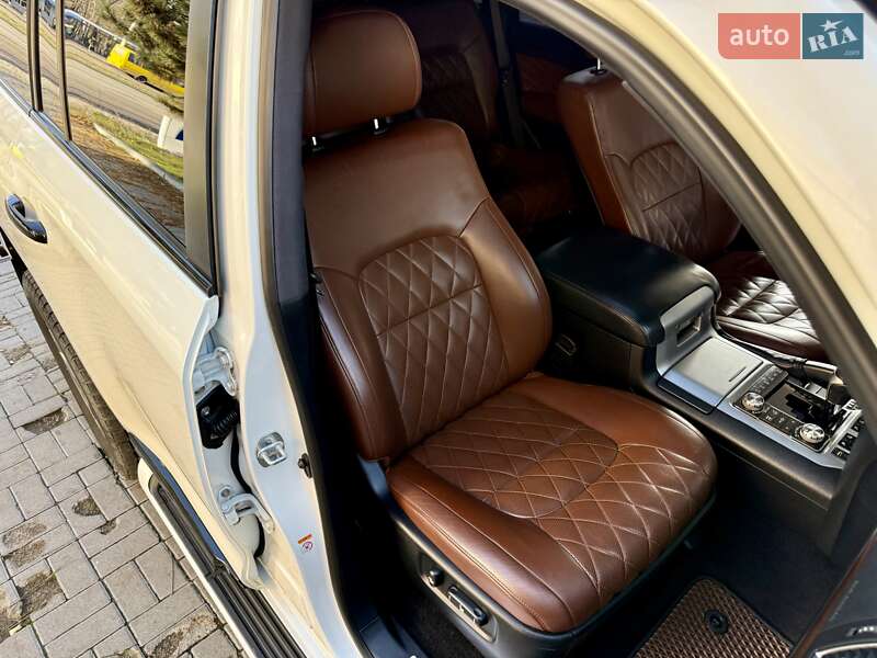 Позашляховик / Кросовер Toyota Land Cruiser 2017 в Дніпрі