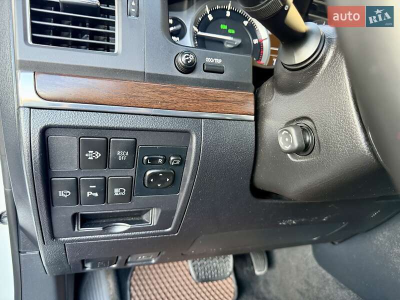 Позашляховик / Кросовер Toyota Land Cruiser 2017 в Дніпрі