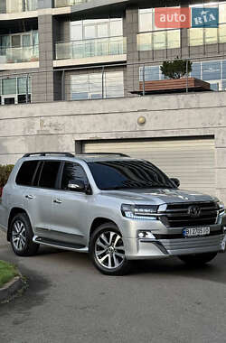 Внедорожник / Кроссовер Toyota Land Cruiser 2016 в Киеве