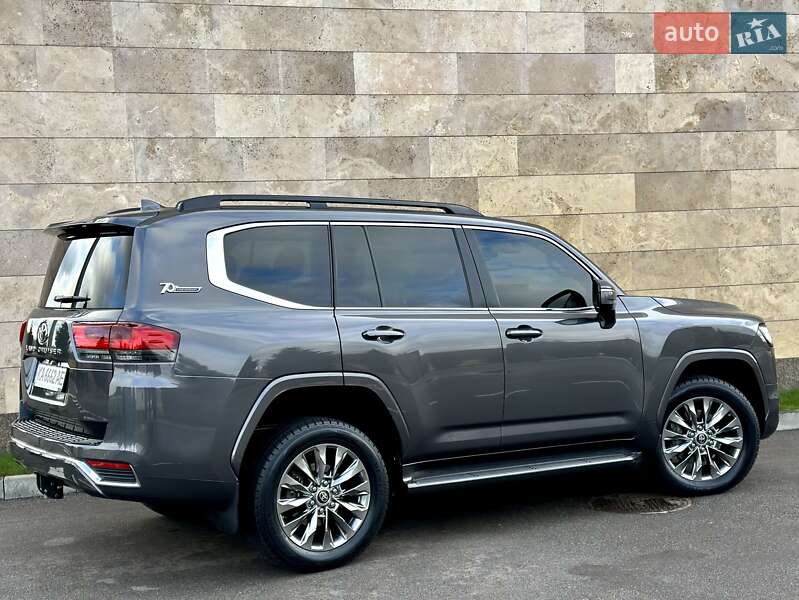 Внедорожник / Кроссовер Toyota Land Cruiser 2021 в Киеве