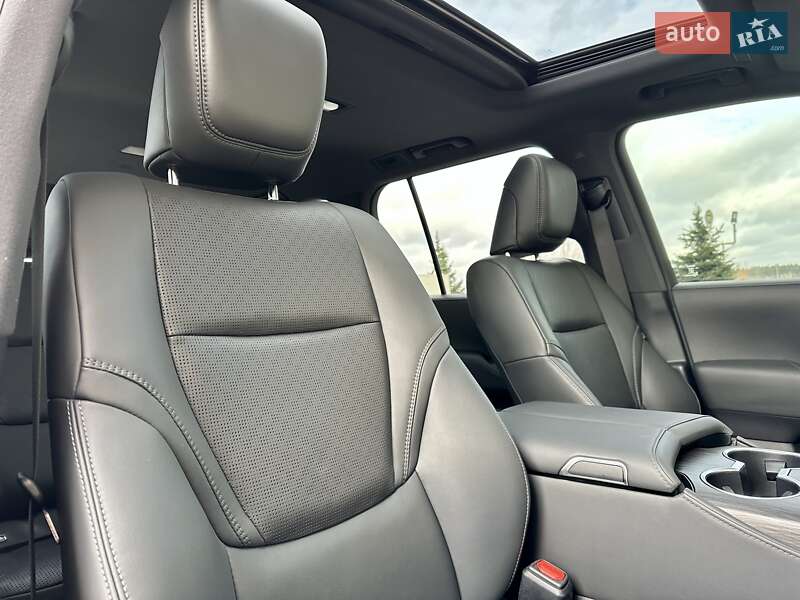 Внедорожник / Кроссовер Toyota Land Cruiser 2021 в Киеве