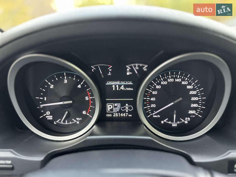 Внедорожник / Кроссовер Toyota Land Cruiser 2012 в Кременчуге