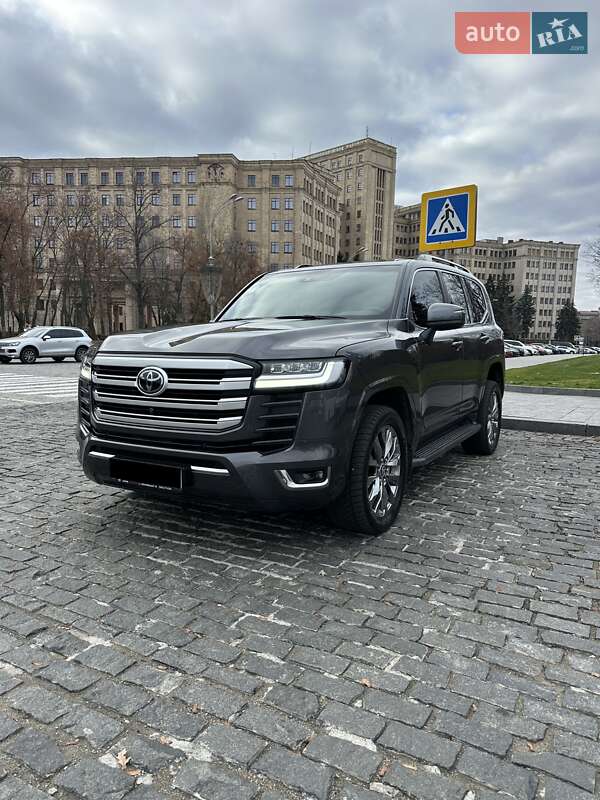 Внедорожник / Кроссовер Toyota Land Cruiser 2023 в Киеве
