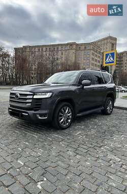 Внедорожник / Кроссовер Toyota Land Cruiser 2023 в Киеве