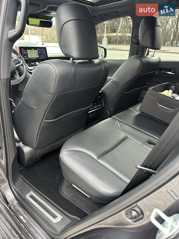 Внедорожник / Кроссовер Toyota Land Cruiser 2023 в Киеве