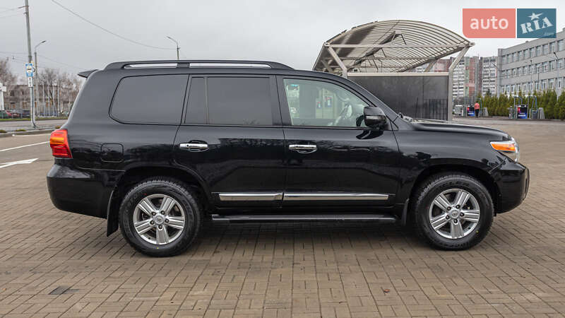 Внедорожник / Кроссовер Toyota Land Cruiser 2014 в Днепре