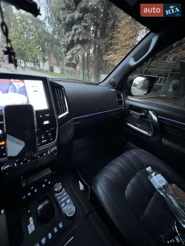 Внедорожник / Кроссовер Toyota Land Cruiser 2019 в Кривом Роге