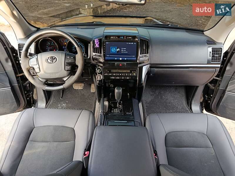 Позашляховик / Кросовер Toyota Land Cruiser 2009 в Первомайську фото 11 Позашляховик / Кросовер Toyota Land Cruiser 2009 в Первомайську