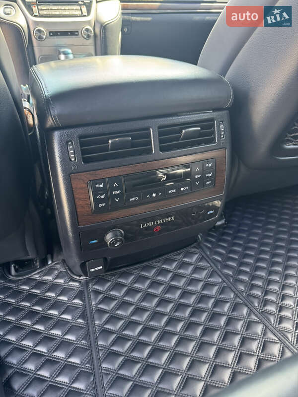 Внедорожник / Кроссовер Toyota Land Cruiser 2019 в Кривом Роге