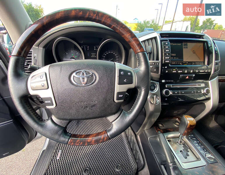 Внедорожник / Кроссовер Toyota Land Cruiser 2012 в Ровно