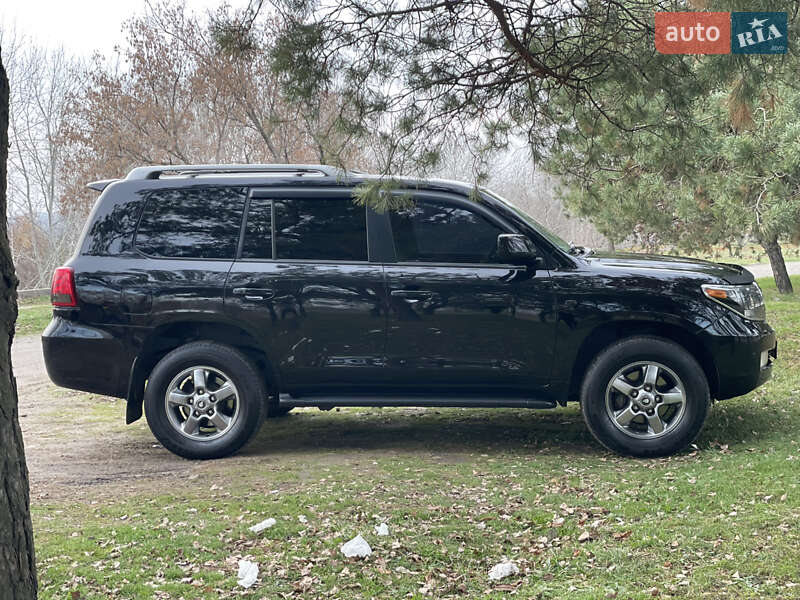 Внедорожник / Кроссовер Toyota Land Cruiser 2007 в Днепре
