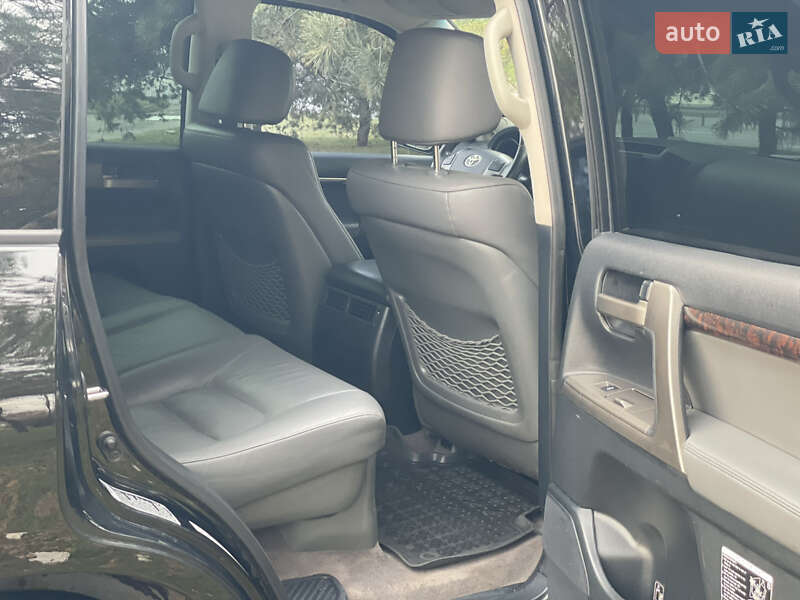 Внедорожник / Кроссовер Toyota Land Cruiser 2007 в Днепре