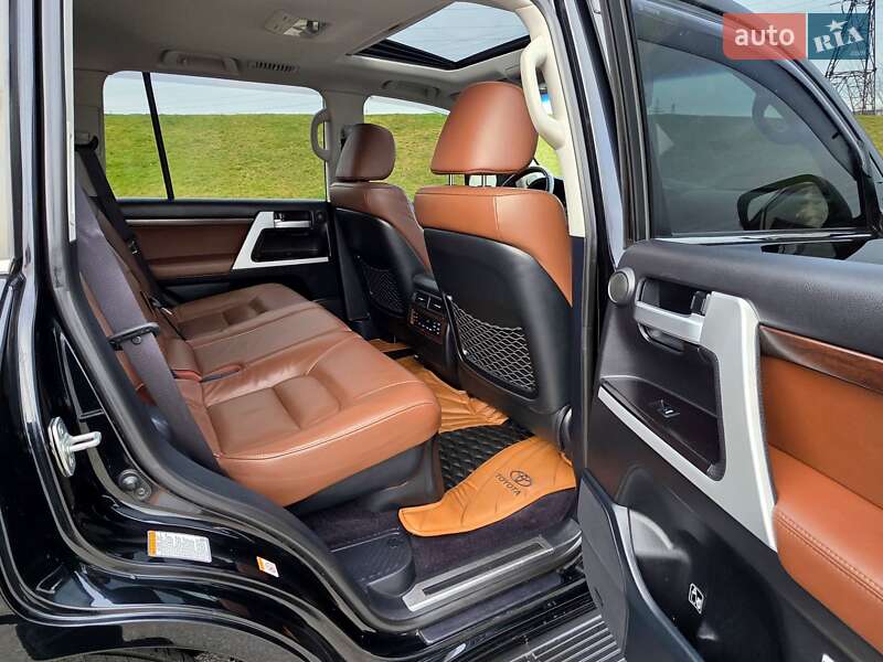 Внедорожник / Кроссовер Toyota Land Cruiser 2018 в Днепре фото 8 Внедорожник / Кроссовер Toyota Land Cruiser 2018 в Днепре