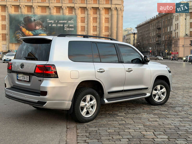 Внедорожник / Кроссовер Toyota Land Cruiser 2008 в Харькове