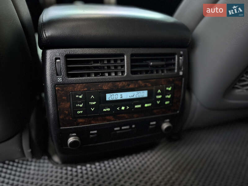 Внедорожник / Кроссовер Toyota Land Cruiser 2008 в Харькове