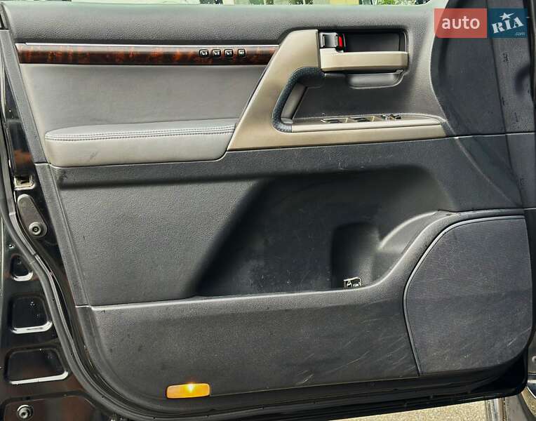 Внедорожник / Кроссовер Toyota Land Cruiser 2008 в Киеве