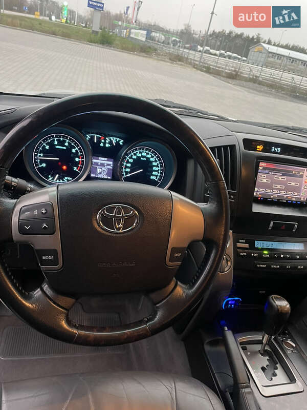 Внедорожник / Кроссовер Toyota Land Cruiser 2007 в Днепре