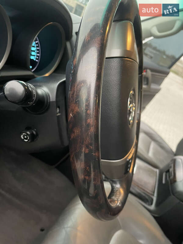 Внедорожник / Кроссовер Toyota Land Cruiser 2007 в Днепре