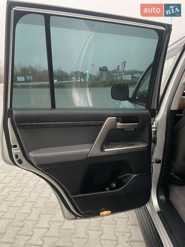 Внедорожник / Кроссовер Toyota Land Cruiser 2007 в Днепре