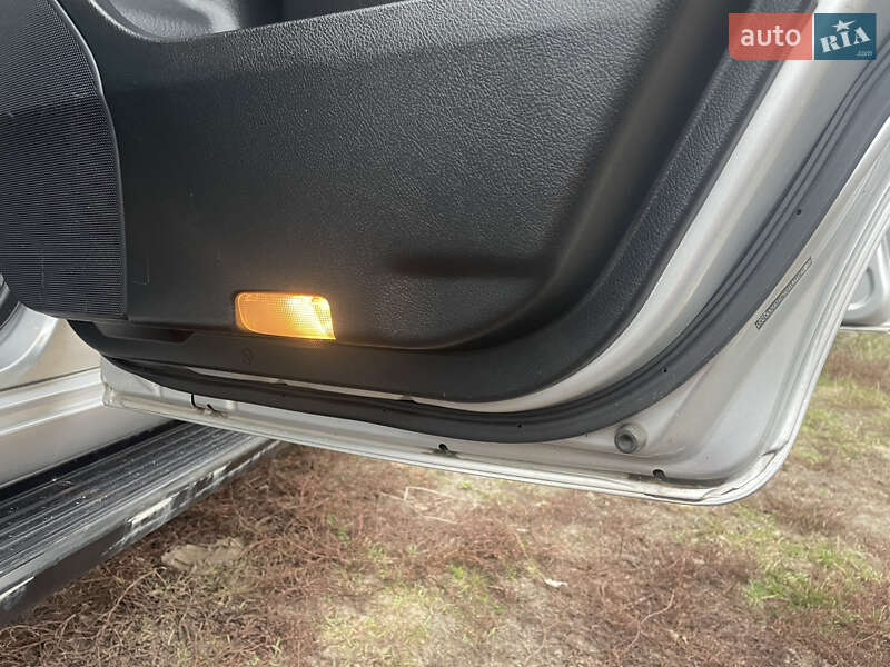 Внедорожник / Кроссовер Toyota Land Cruiser 2007 в Днепре