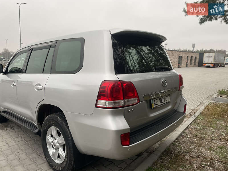 Внедорожник / Кроссовер Toyota Land Cruiser 2007 в Днепре